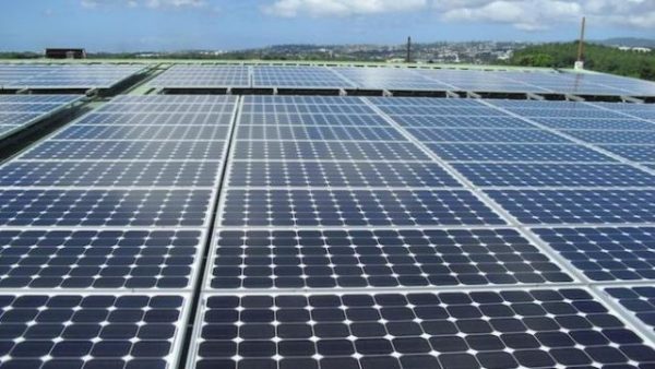 centrale solaire e1547453058968 600x338 - Énergies renouvelables : le Togo aura bientôt sa première centrale solaire d'une capacité de 30 MW