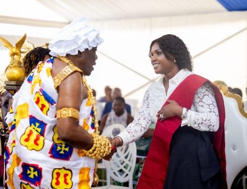 Bakatue Anezan 2024 le ministre Secretaire general de la Presidence de la Republique represente le chef de lEtat 484x370 - Aného : la communauté Adjigo célèbre Bakatué-Anèzan