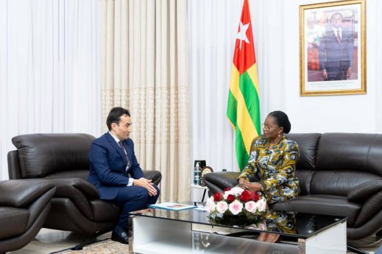 Echanges PM Ambassadeur dEgypte 555x370 - Fructueux échanges entre le Premier ministre et le nouvel ambassadeur d’Égypte au Togo