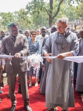 Jeunesse et economie sociale le chef de lEtat inaugure un Centre international de ressourcement a Kara 768x1024 1 278x370 - Togo : Lumen Valley, un centre de resourcement ouvert à Kara