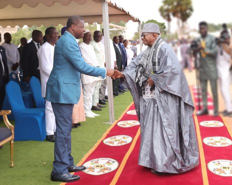 LAid El Fitr 2025 le chef de lEtat communie avec ses compatriotes musulmans 463x370 - L’Aïd El-Fitr 2025 : Faure Gnassingbé aux côtés des fidèles musulmans