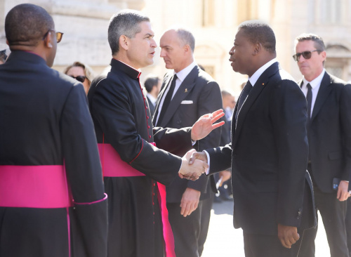 Faure Gnassingbe aux obseques du Pape - Faure Gnassingbé aux obsèques du Pape François