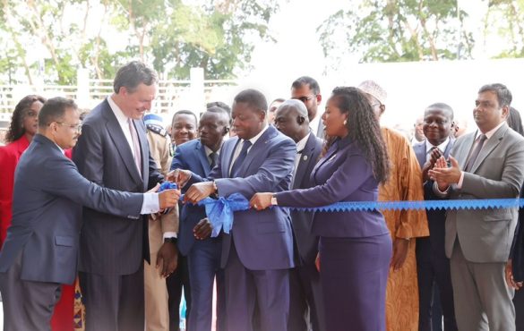 Investissement le President du Conseil inaugure une nouvelle usine textile a la PIA 585x370 - Togo : le Président du Conseil inaugure l'usine textile STAR GARMENTS à la PIA