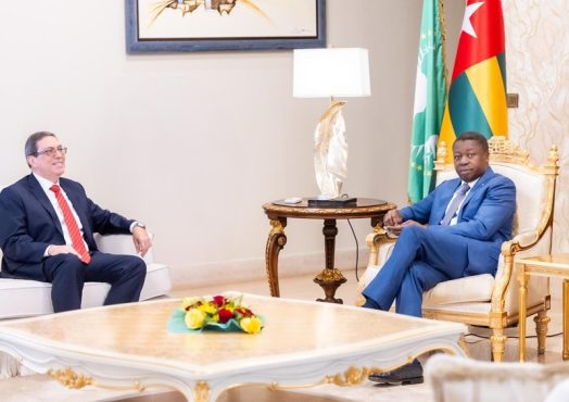 Diplomatie le President du Conseil a recu un emissaire de Cuba 1 524x370 - Diplomatie : Faure Gnassingbé a échangé avec un émissaire de Cuba