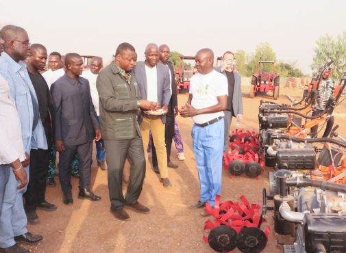 Developpement agricole le President du Conseil mobilise les producteurs des ZAAP a Dankpen et dans la Binah 505x370 - Développement agricole : le Président du Conseil en visite dans les Centres de transformation agricole (CTA) et les ZAAP de la Binah et de Dankpen