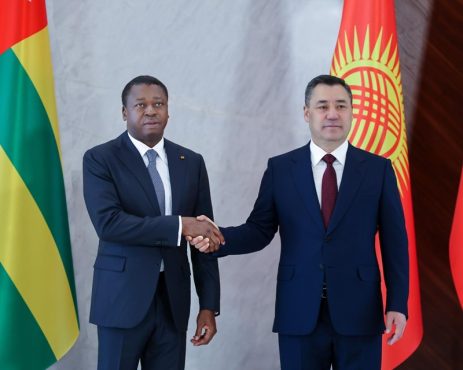 Togo Kirghizistan une nouvelle dynamique diplomatique axee sur la diversification du partenariat 463x370 - Togo-Kirghizistan : une nouvelle dynamique diplomatique axée sur la diversification du partenariat