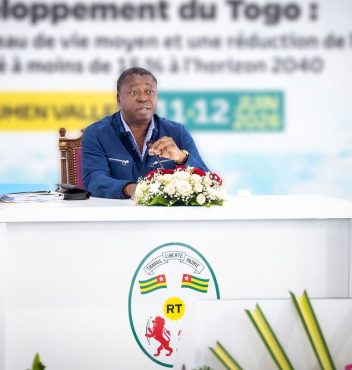 Seminaire gouvernemental le Togo trace sa trajectoire vers un doublement du niveau de vie a lhorizon 2040 352x370 - Séminaire gouvernemental : le Togo trace sa trajectoire vers un doublement du niveau de vie à l’horizon 2040