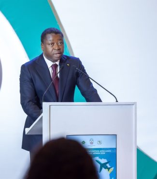 Transport aerien africain les orientations du President Faure Gnassingbe pour une integration du continent par un ciel unique 325x370 - Transport aérien africain : les orientations du Président Faure Gnassingbé pour une intégration du continent par un ciel unique