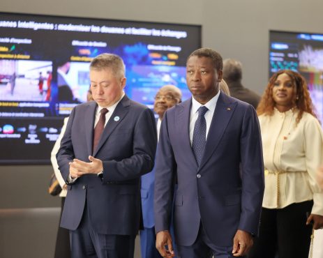 Faure Gnassingbe huawei 2 463x370 - TOGO