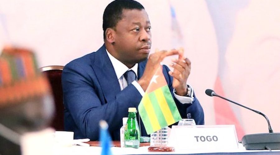 Diplomatie-active-et-discrete-du-chef-de-lEtat-dans-la-resolution-des-crises