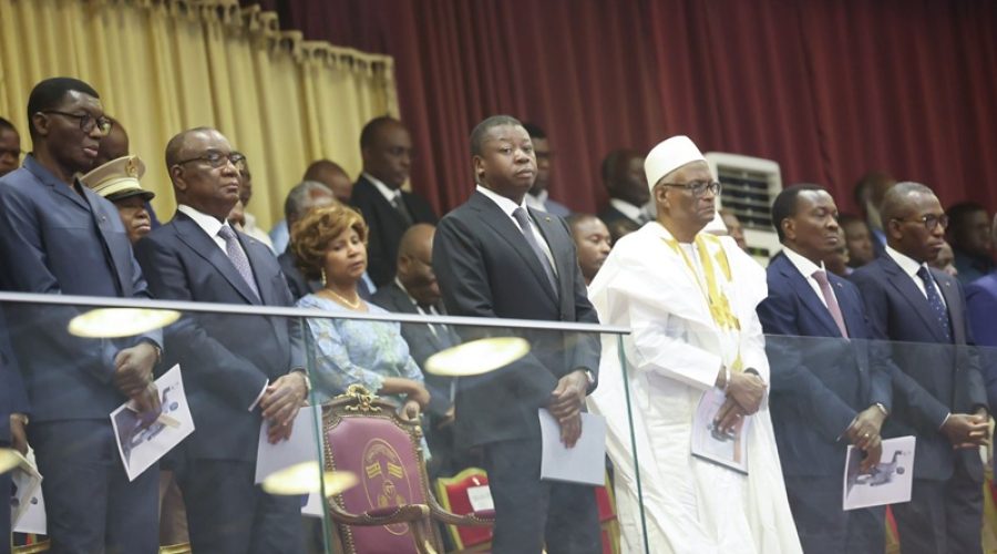 Hommage-du-peuple-togolais-au-Pere-de-la-nation