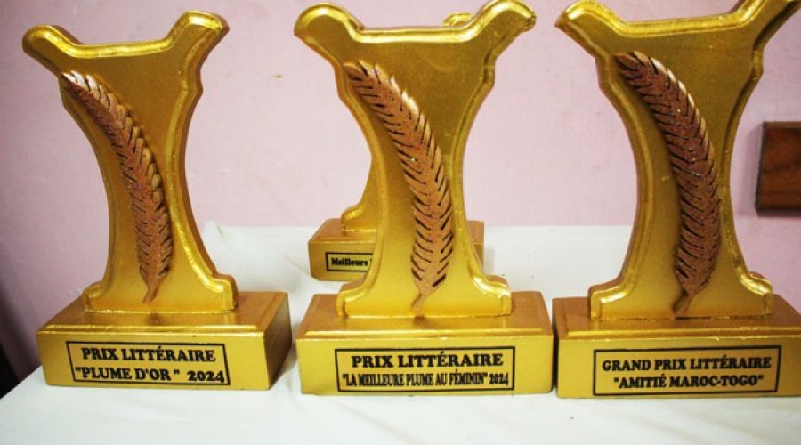 Prix-litteraire-720x375