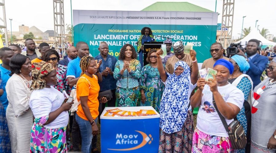Protection-sociale-Faure-Gnassingbe-place-les-menages-vulnerables-au-centre-de-laction.-publique